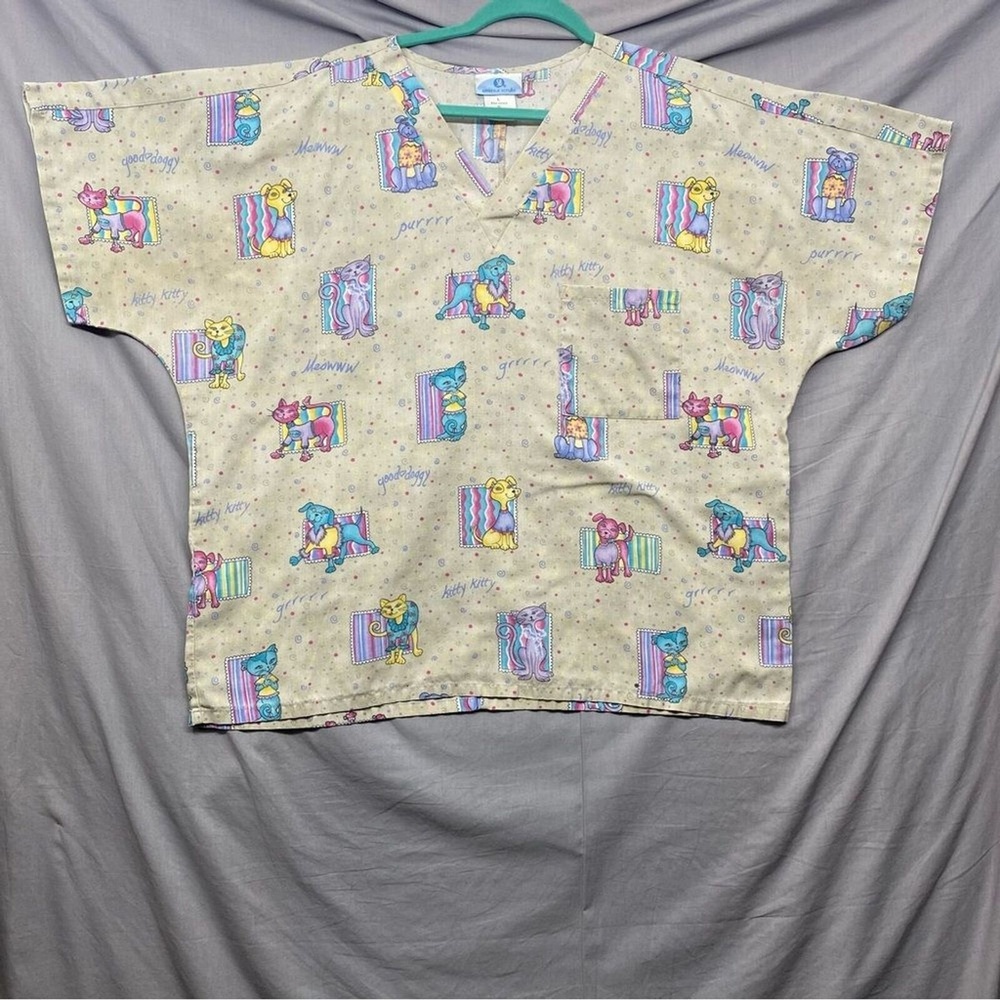 SB Scrubs Dog/Cat CharacterAll Over Print Scrubs Beige Size | L